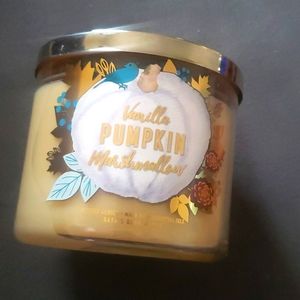 Bath and Body Works 3 Wick Candle 14.5 oz Vanilla Pumpkin Marshmallow New